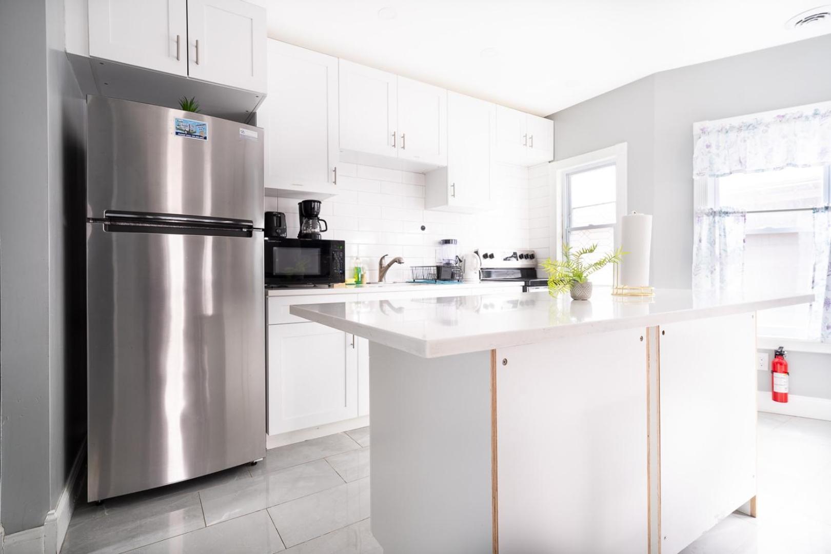 Comfy 4Br, 1 Bath Near The Falls & Casino نياغارا فالس، نيويورك المظهر الخارجي الصورة