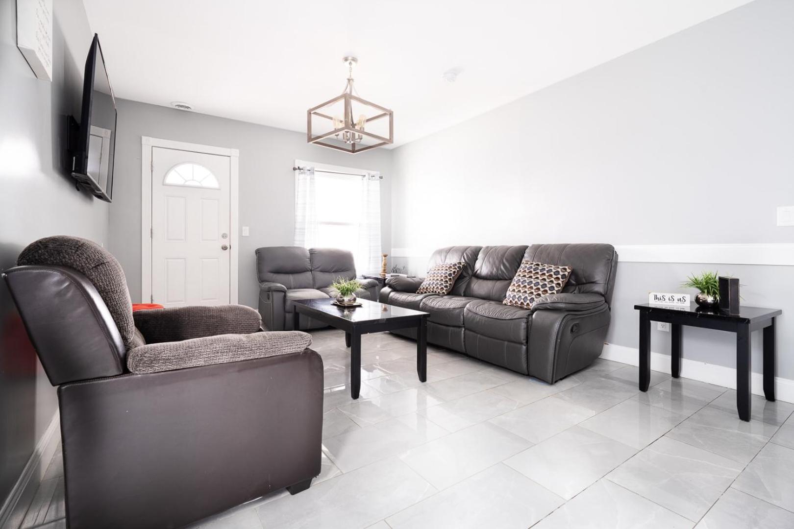Comfy 4Br, 1 Bath Near The Falls & Casino نياغارا فالس، نيويورك المظهر الخارجي الصورة