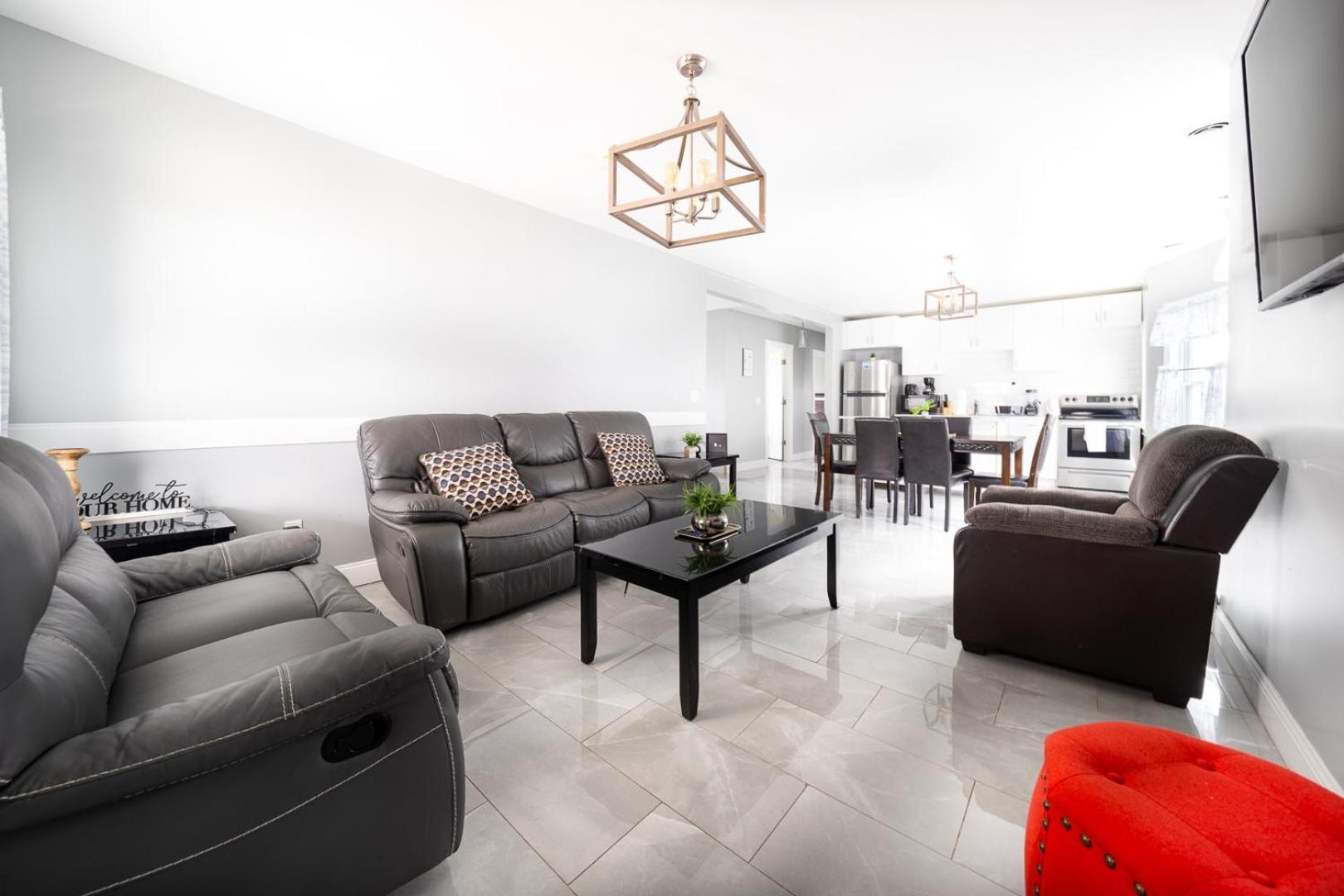 Comfy 4Br, 1 Bath Near The Falls & Casino نياغارا فالس، نيويورك المظهر الخارجي الصورة